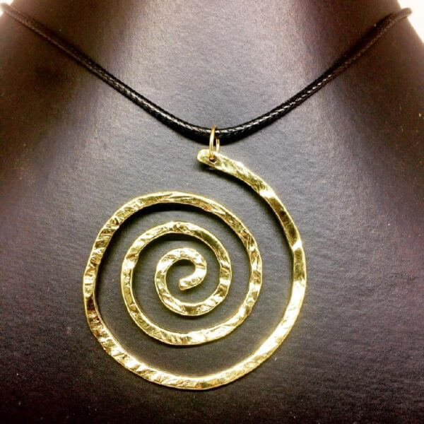 Spirale in Ottone martellato!...Amorevolmente pero'...