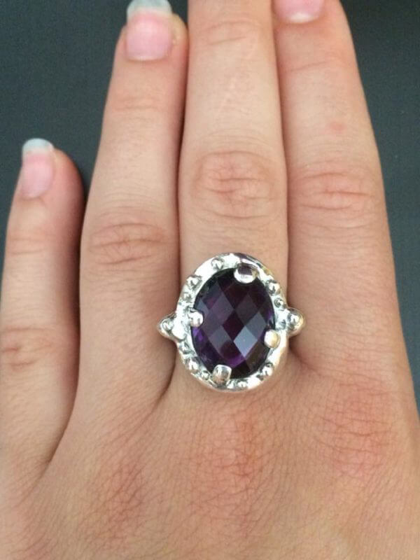 Anello in Argento 925 con Ametista sfaccettata