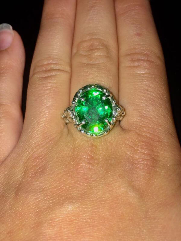 Anello in Argento 925 e cristallo verde - immagine 2