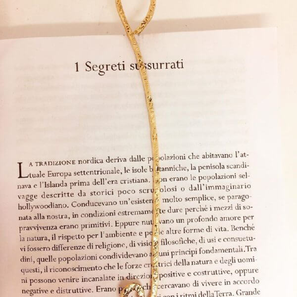 Segnalibro "Chiave di violino" in ottone martellato!...Amorevolmente però - immagine 3