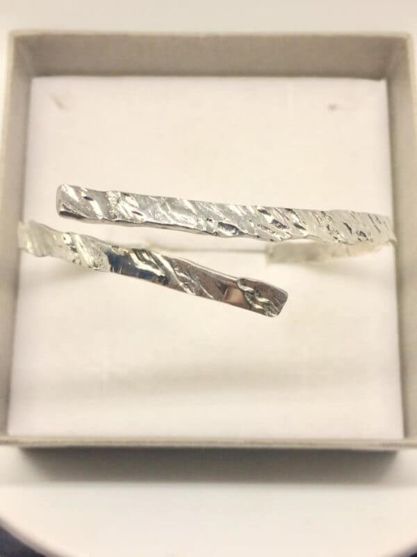Bracciale in Argento 925 martellato...Amorevolmente pero'... - immagine 2