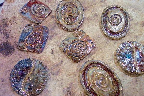 "Yin e Yang"in ceramica e ceramica Raku - immagine 4