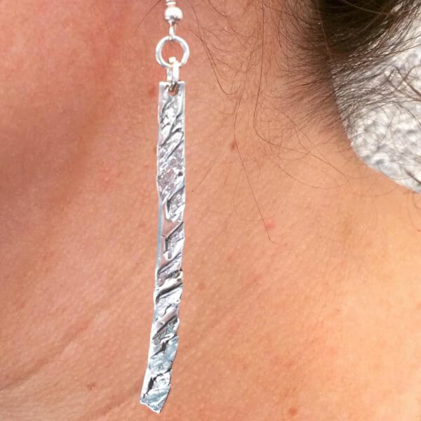 Orecchini “Fulmini Singoli”in Argento 925 martellati…Amorevolmente però..