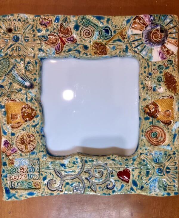 Portafoto in ceramica che diventa specchio. Cm.30xcm.30 - immagine 2