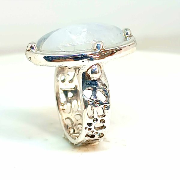 Anello in Argento 925 e labradorite bianca - immagine 4