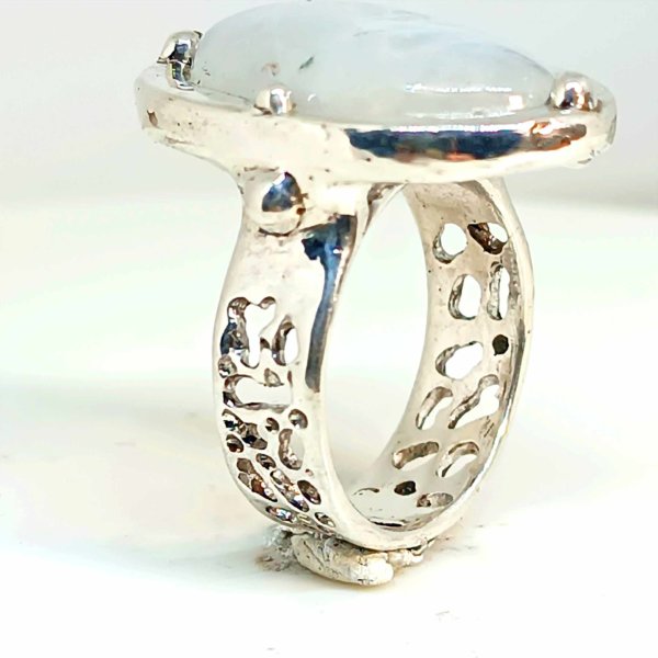 Anello in Argento 925 e labradorite bianca - immagine 3