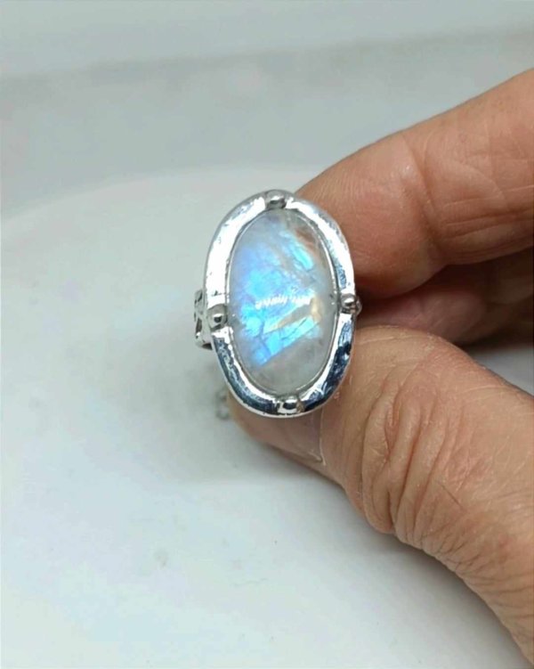 Anello in Argento 925 e labradorite bianca