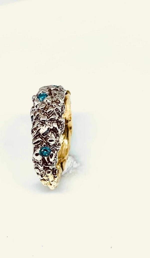 Anello in Argento925 ottone e cristalli ottenuto con la tecnica della fusione con la sabbia, realizzo corsi di una giornata per impararla, te ne andrai con un anello fatto da te! Chiedi info... - immagine 5