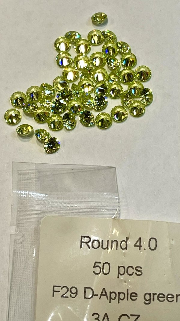 Anello in ottone e zirconia cubica rossa, a richiesta altri colori. - immagine 6