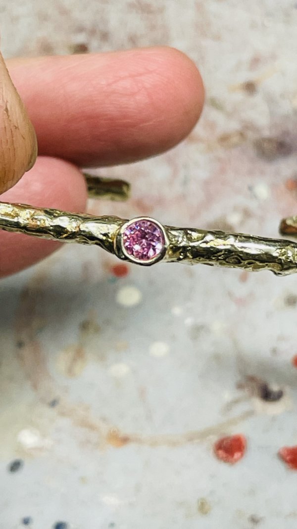 Bracciale in ottone e zirconia cubica, realizzato con la tecnica della sabbia - immagine 27