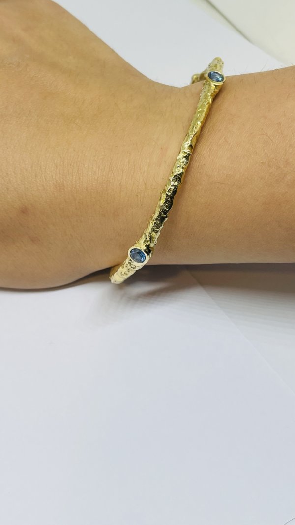 Bracciale in ottone e zirconia cubica, realizzato con la tecnica della sabbia - immagine 6