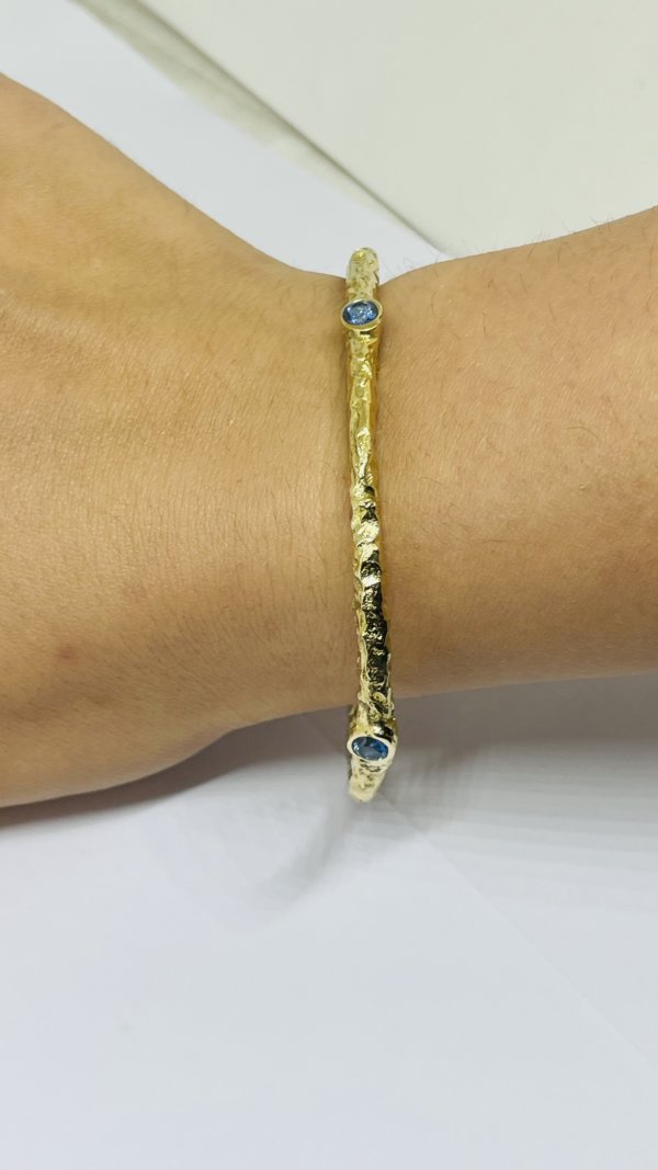 Bracciale in ottone e zirconia cubica, realizzato con la tecnica della sabbia - immagine 9