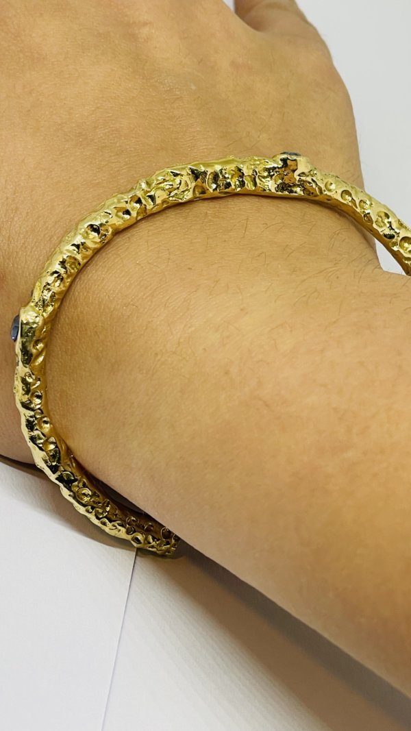 Bracciale in ottone e zirconia cubica, realizzato con la tecnica della sabbia - immagine 7
