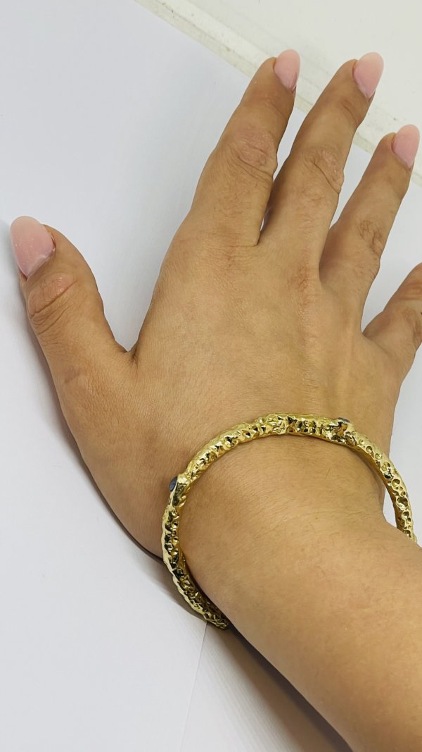 Bracciale in ottone e zirconia cubica, realizzato con la tecnica della sabbia - immagine 14