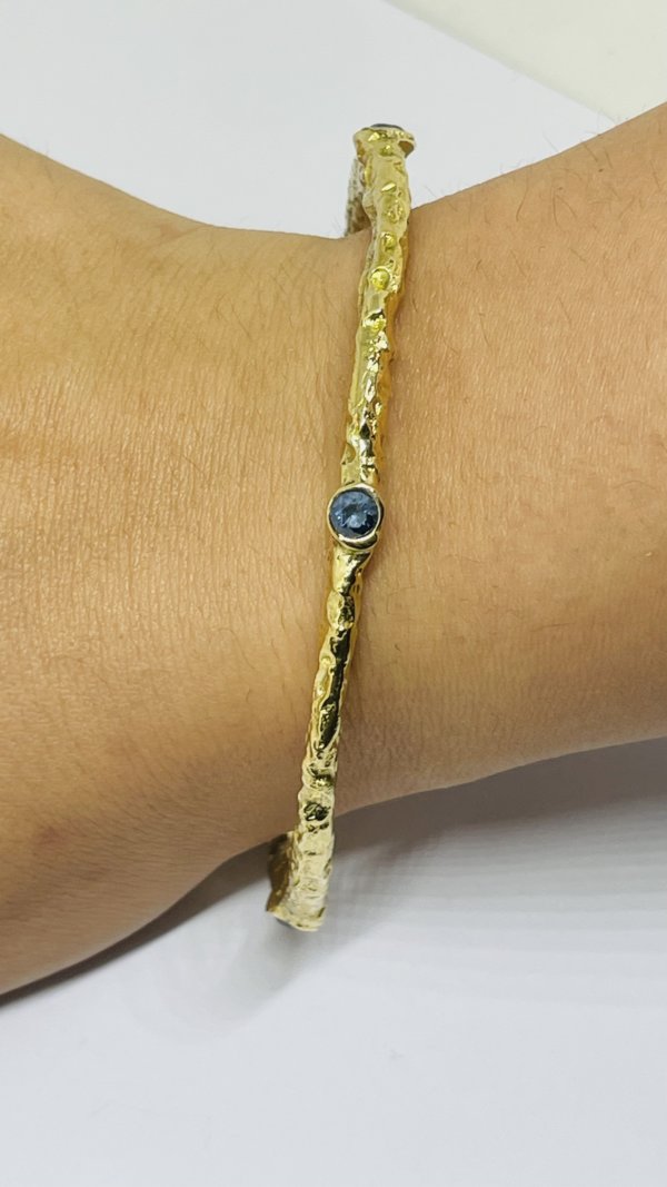 Bracciale in ottone e zirconia cubica, realizzato con la tecnica della sabbia - immagine 13