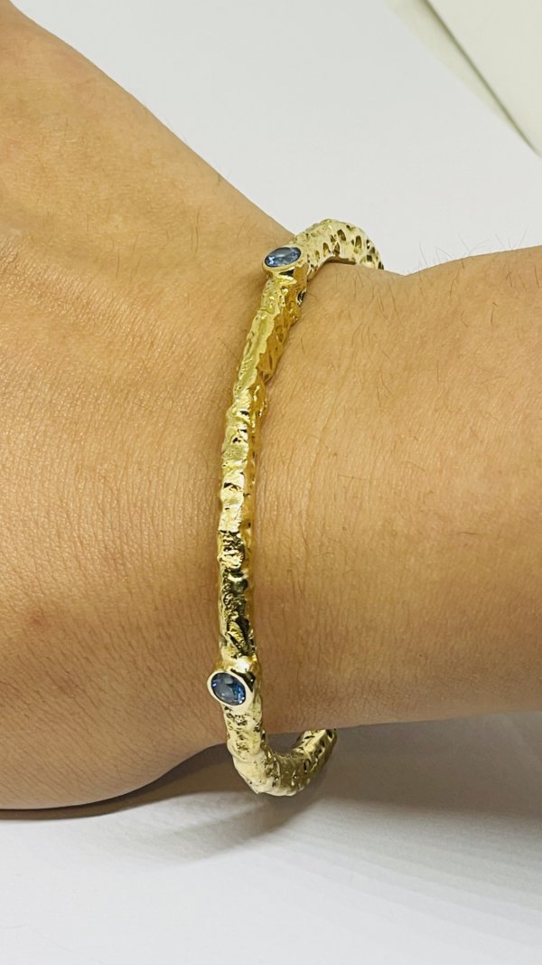 Bracciale in ottone e zirconia cubica, realizzato con la tecnica della sabbia - immagine 10