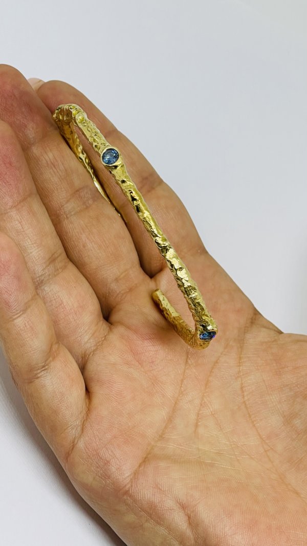 Bracciale in ottone e zirconia cubica, realizzato con la tecnica della sabbia - immagine 23