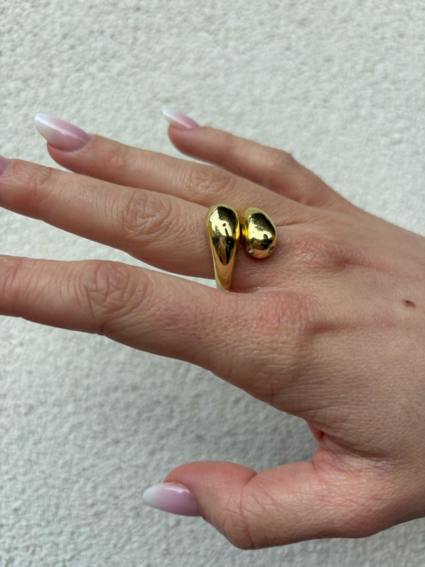 Anello in ottone e zirconia cubica, realizzato con la tecnica della fusione con la sabbia colori e misura a richiesta - immagine 3