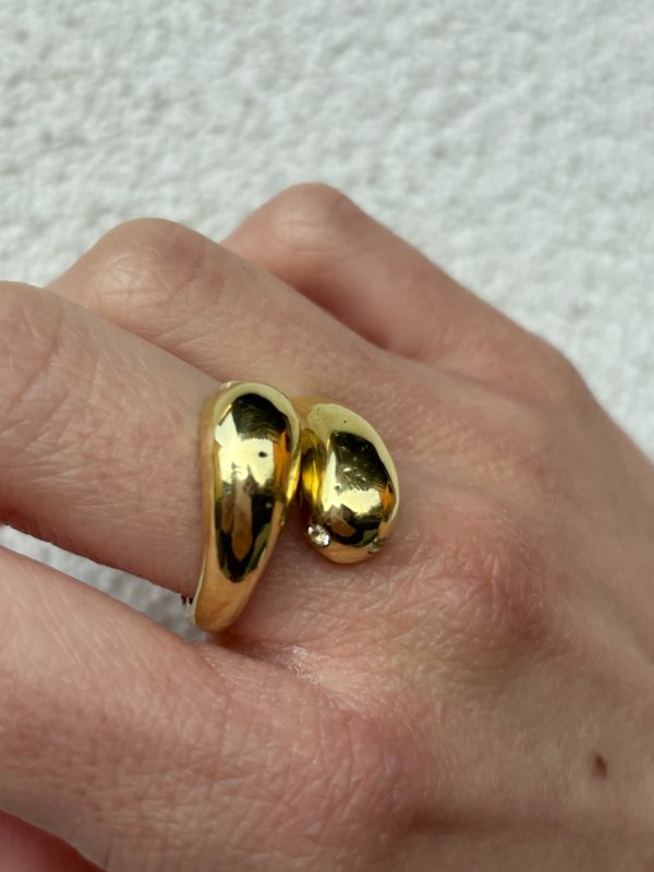 Anello in ottone e zirconia cubica, realizzato con la tecnica della fusione con la sabbia colori e misura a richiesta - immagine 6
