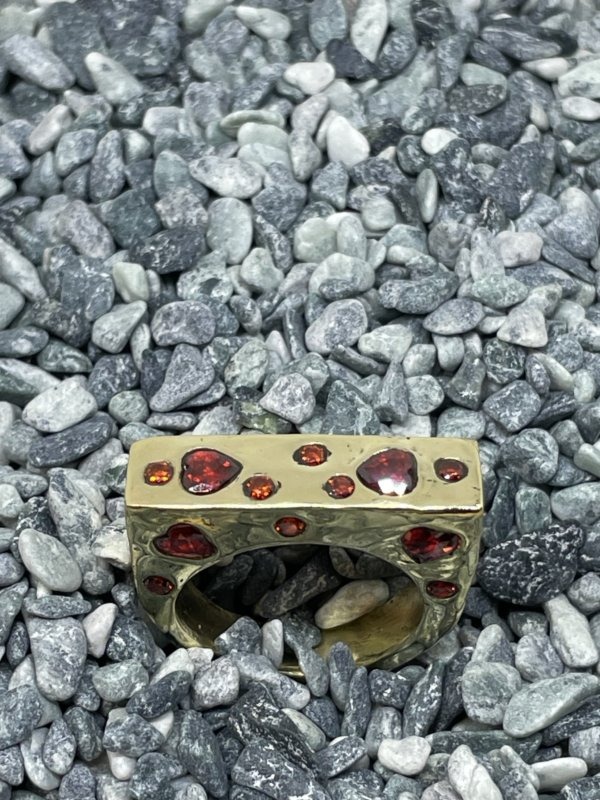 Anello d'Amour, in ottone e una cascata di cuoricini, rossi o blu o rosa - immagine 6